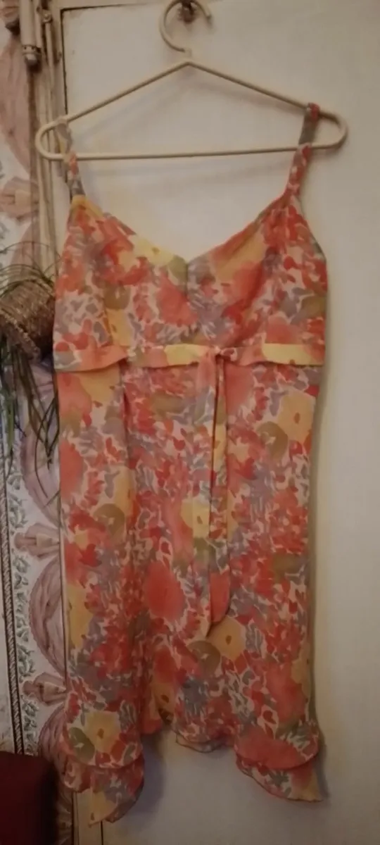 Crossdresser? Lingerie leatherlook wigs etc - Image 4