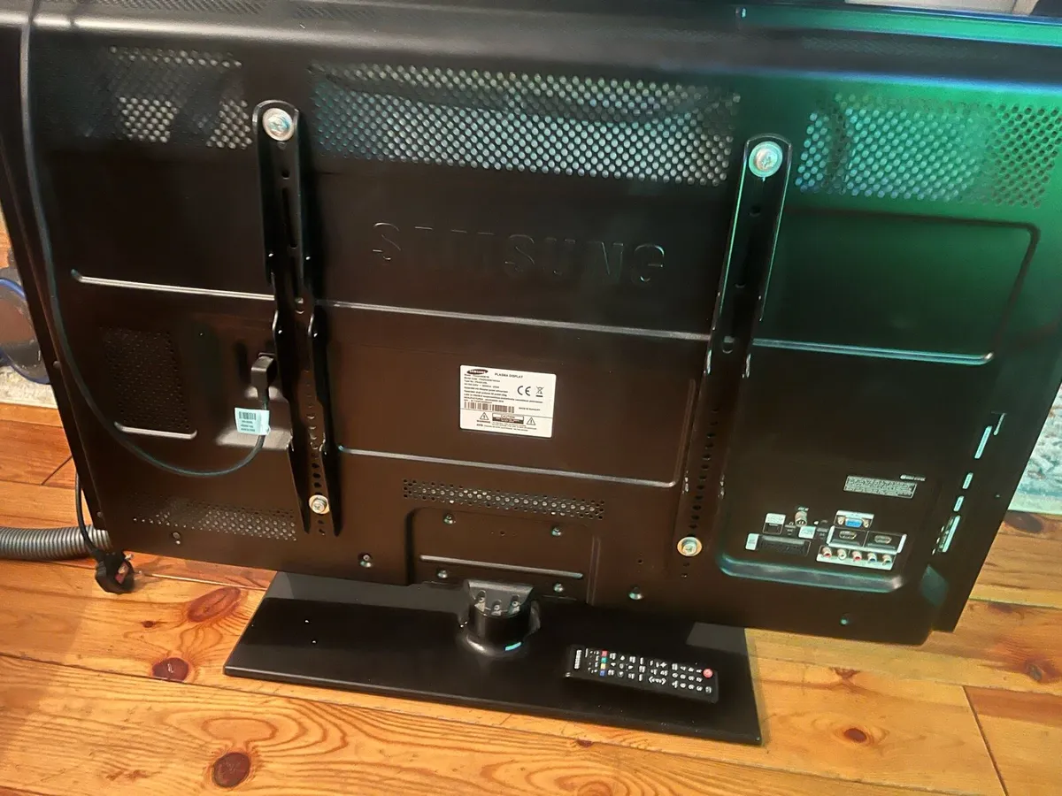Samsung tv 43” - Image 2
