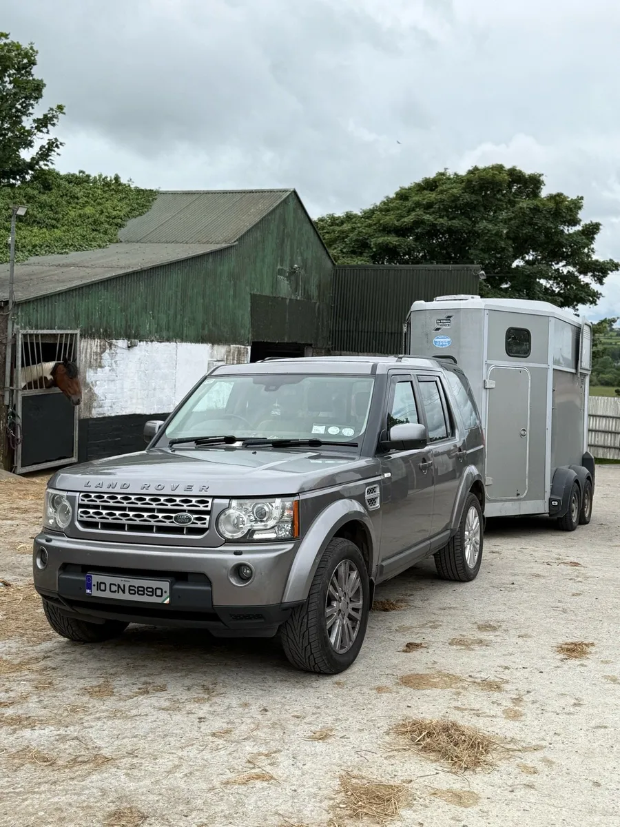 Land Rover Discovery 4 - Image 1