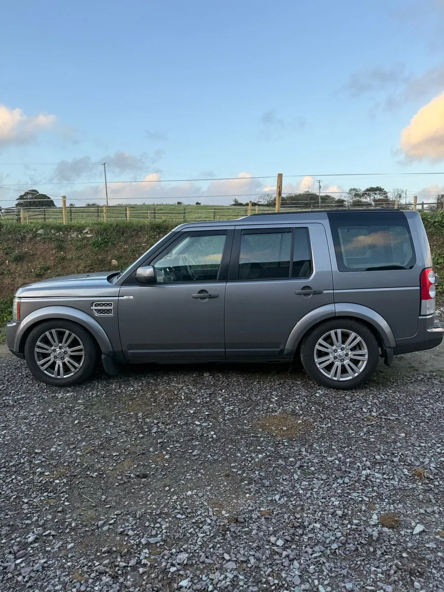 Land Rover Discovery 4 - Image 3