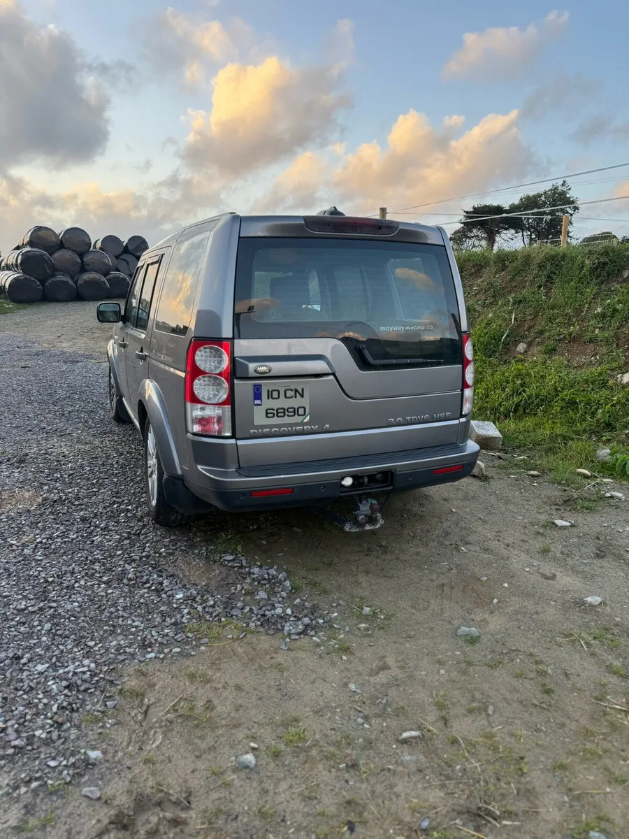 Land Rover Discovery 4 - Image 4