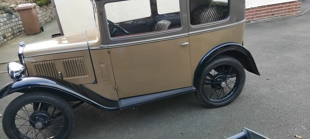 1933 Austin 7  RP saloon and Jaguar MK V  3.5ltr. - Image 3