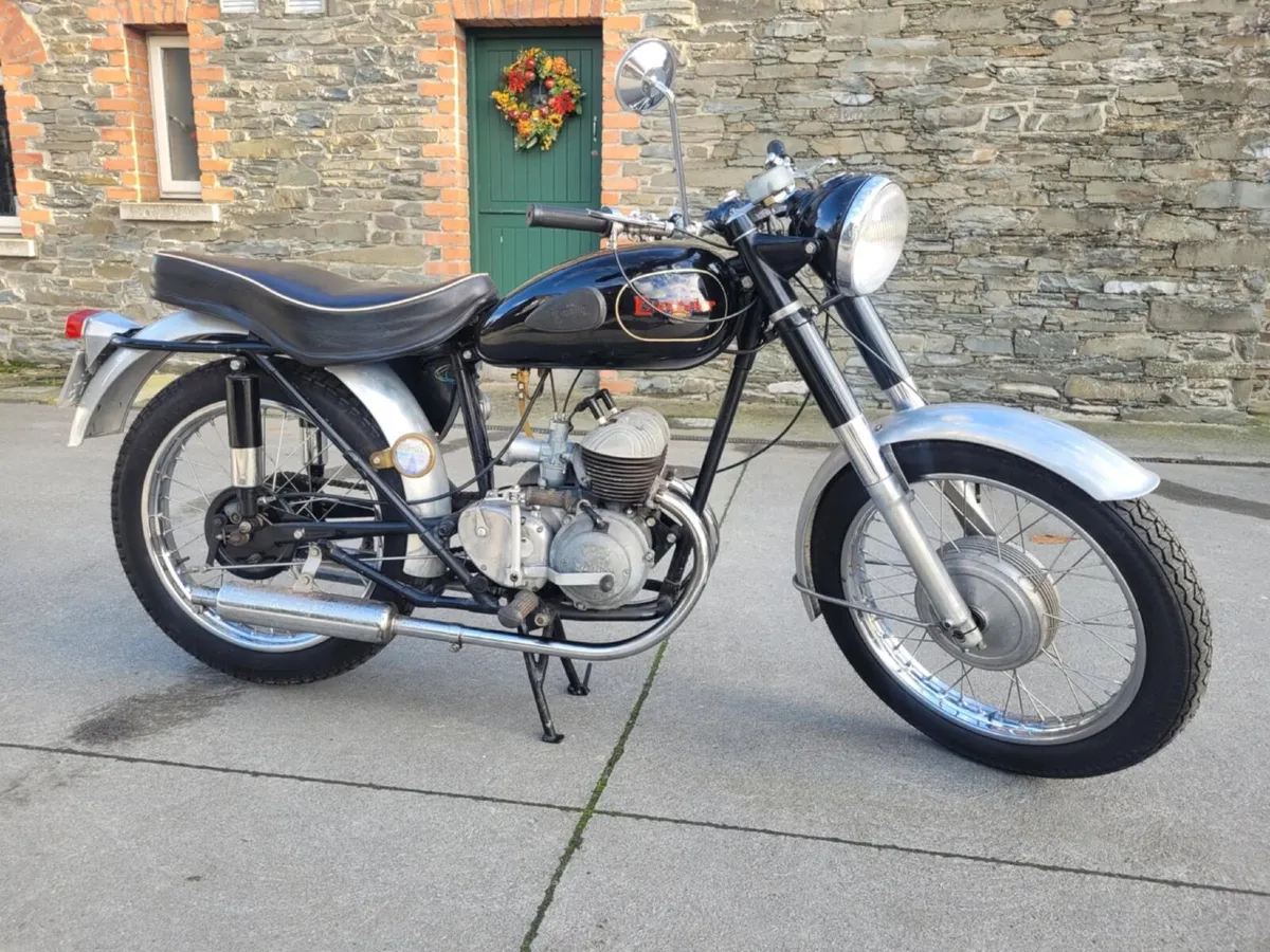 1954 Excelsior Talisman Twin 250cc *Video.... - Image 4