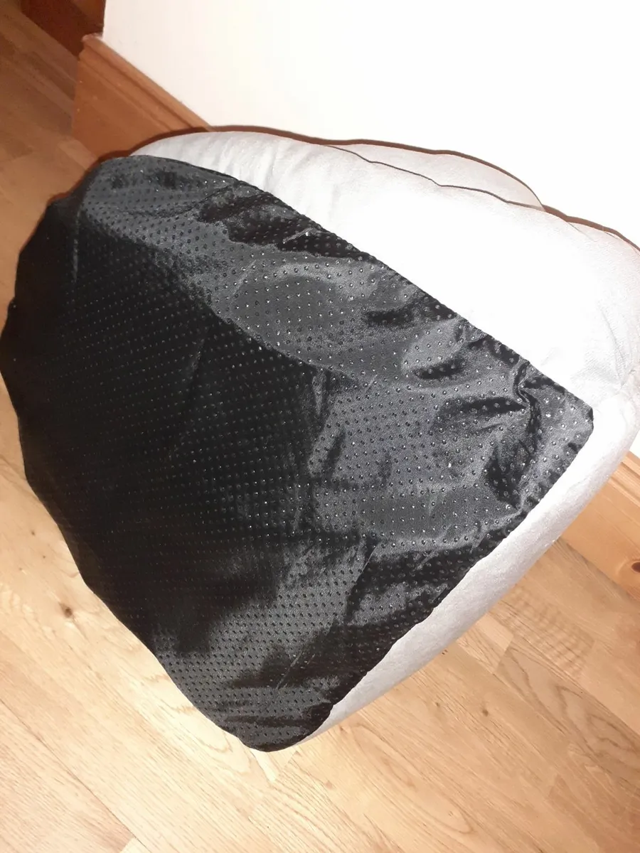 Cat bed machine washable killorglin - Image 3