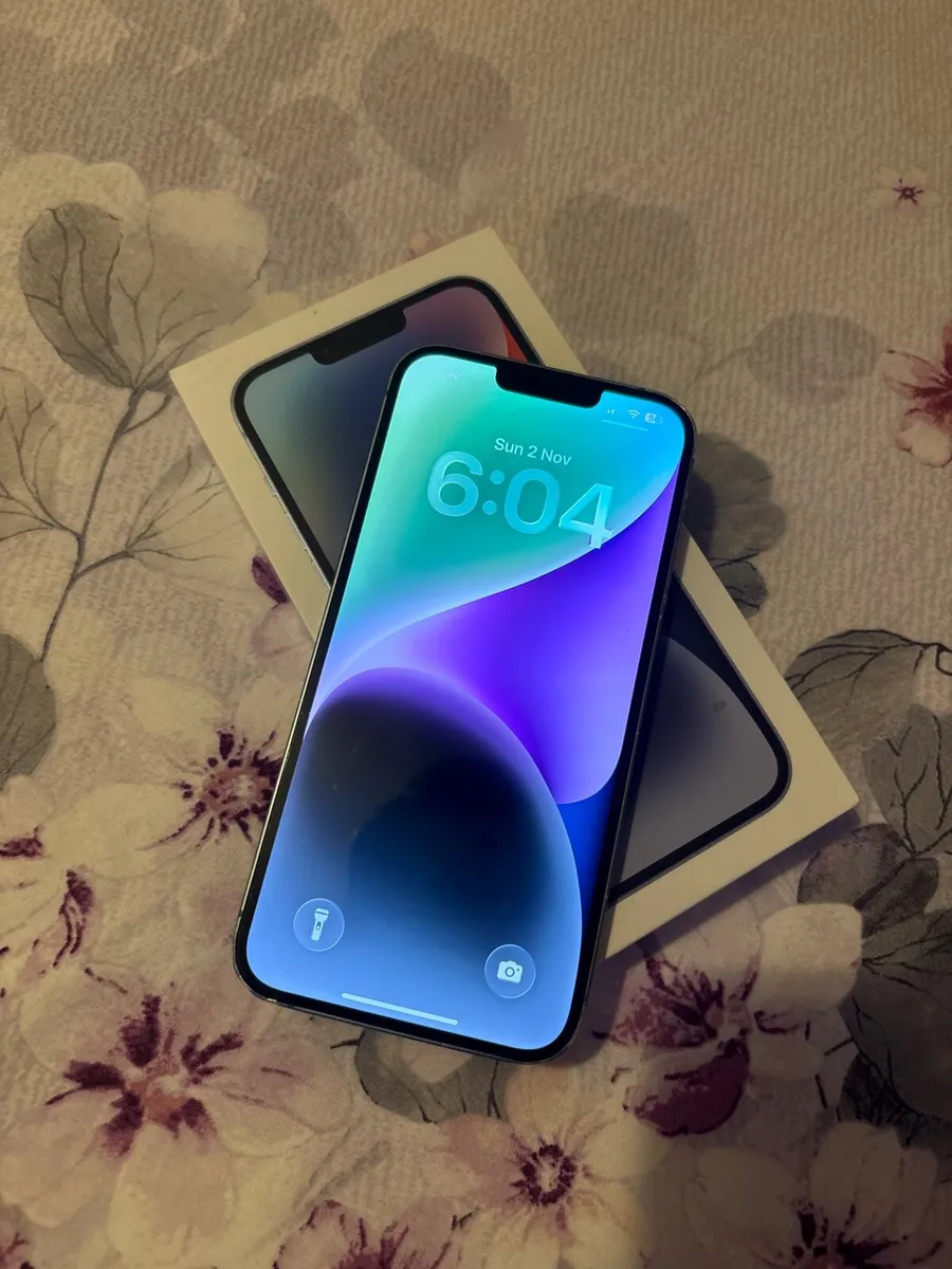 iPhone 14 Plus sim free 128GB blue with box - Image 4