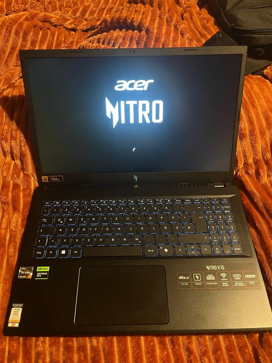 Acer nitro v15 - Image 2