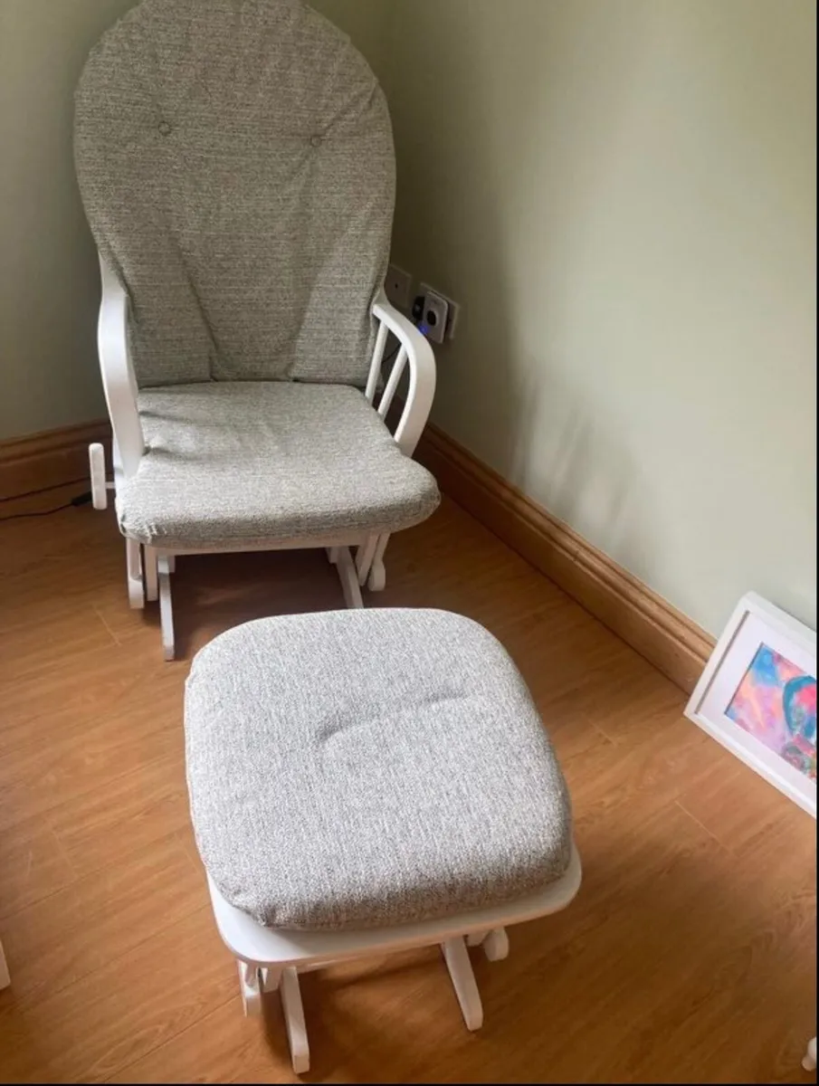 Rocking/Feeding chair - Image 4