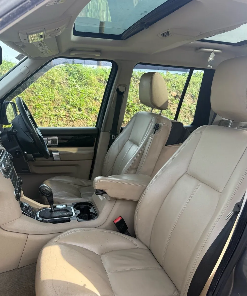 Land Rover Discovery 4 - Image 2