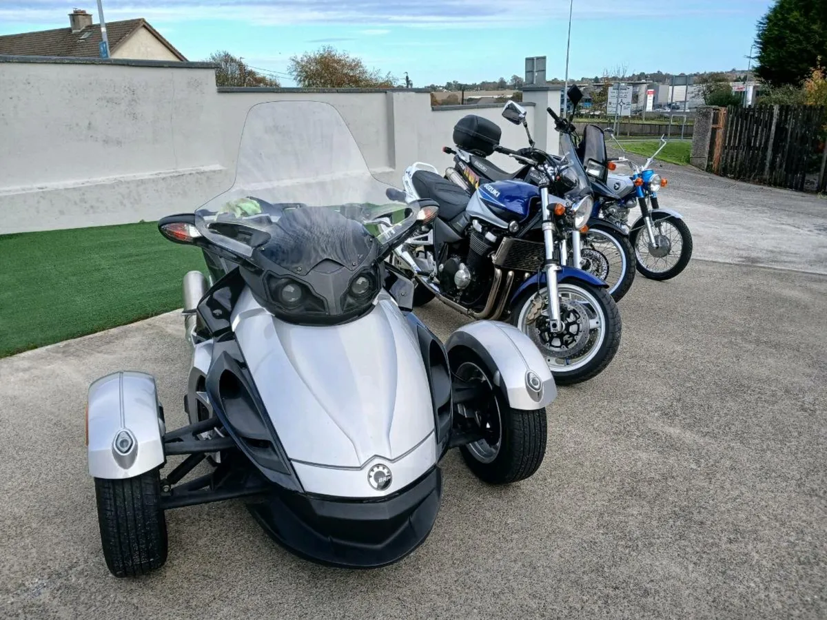 2009 CAN AM SPYDER 990 - Image 1