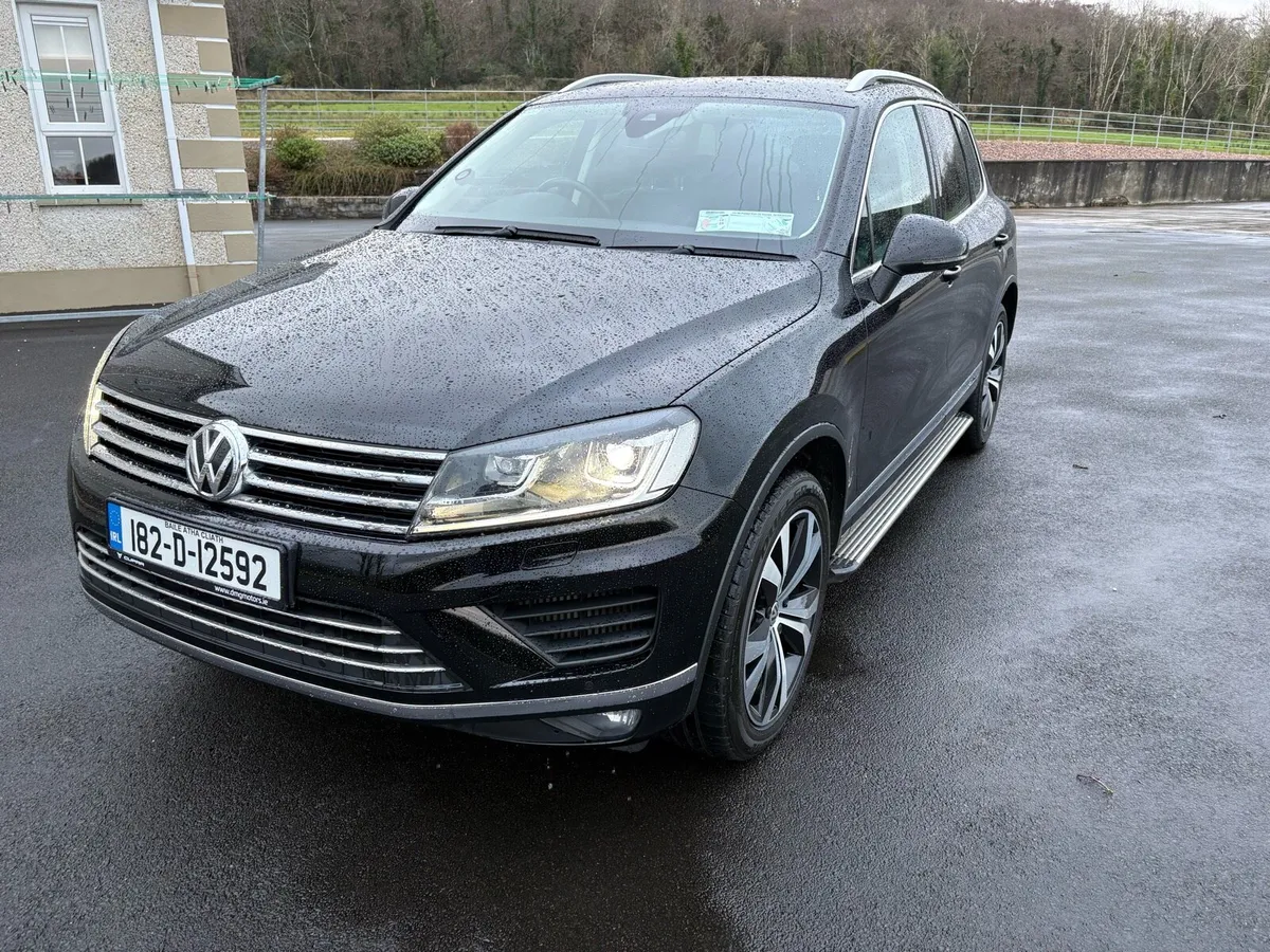 Volkswagen Touareg 5 Seater Commercial - Image 4