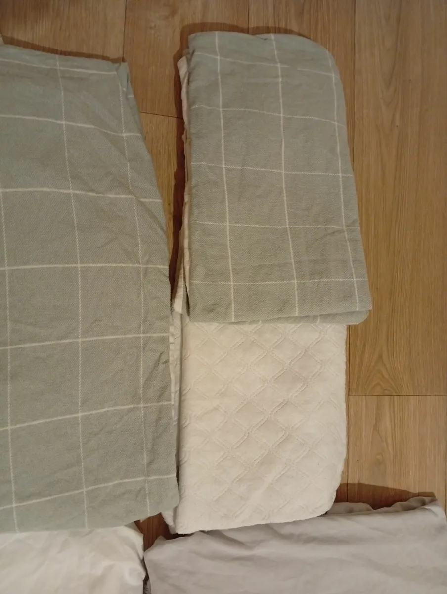 Bedclothes, good condition - Image 4