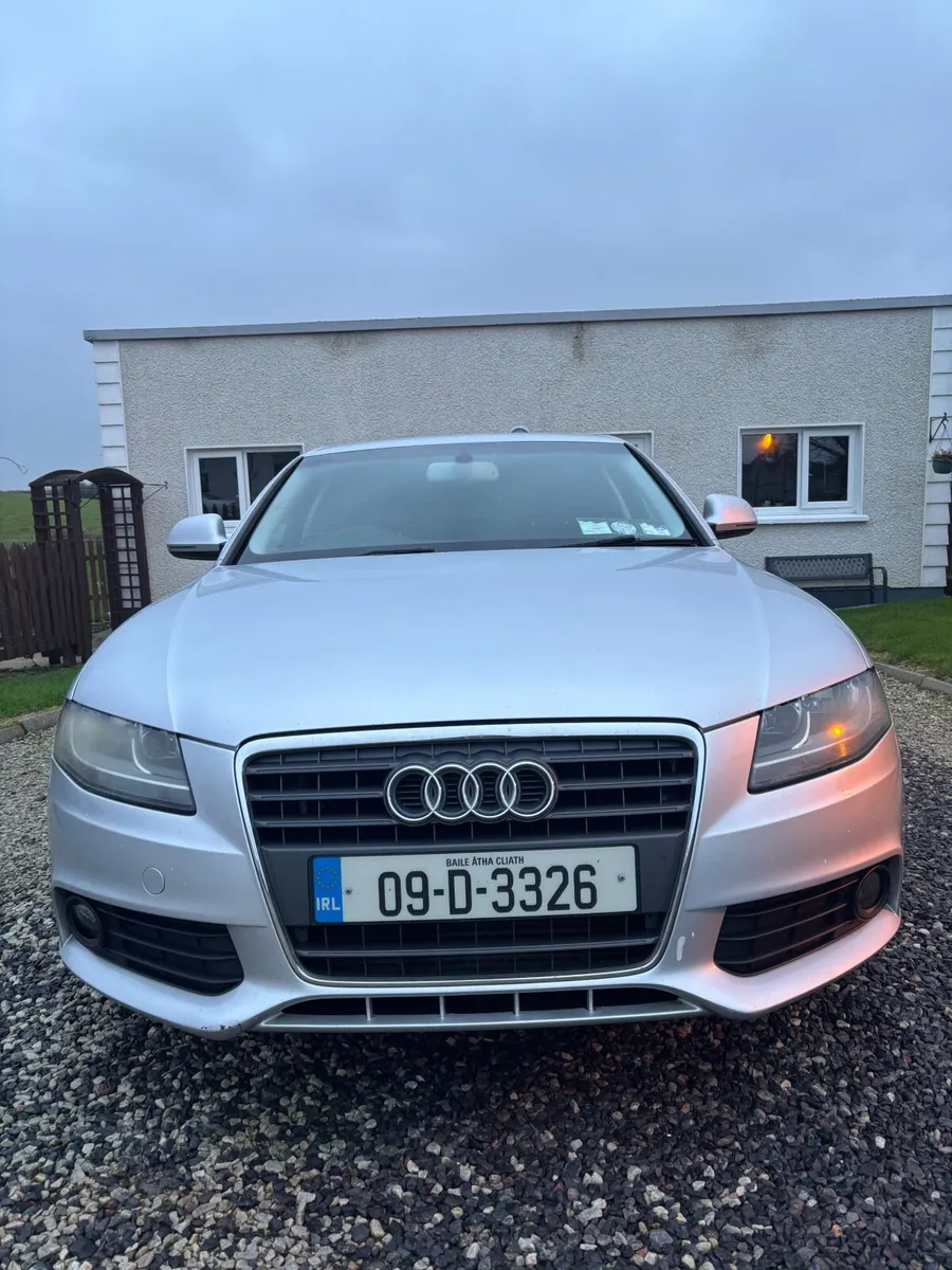 Audi A4 2009 - Image 2
