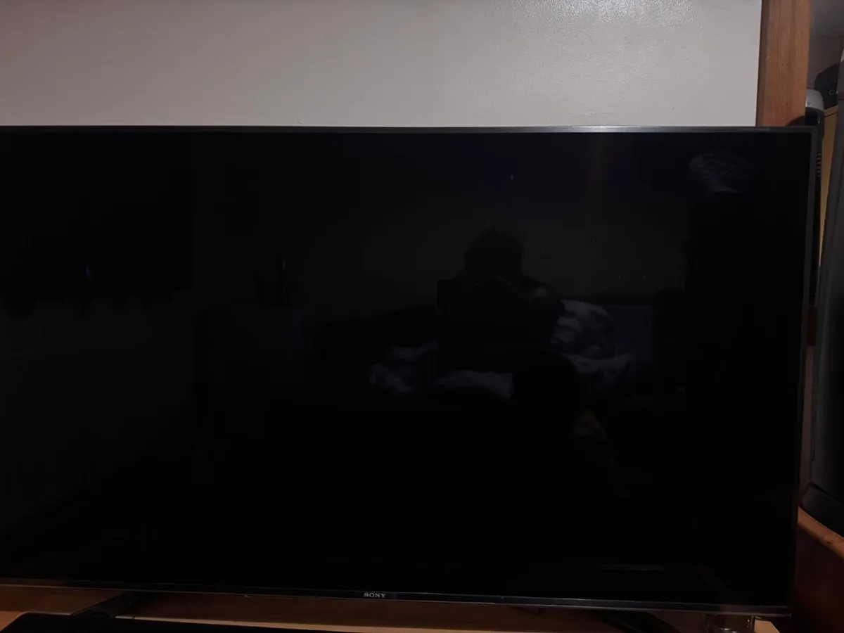 Sony Bravia  LED TV - Image 2