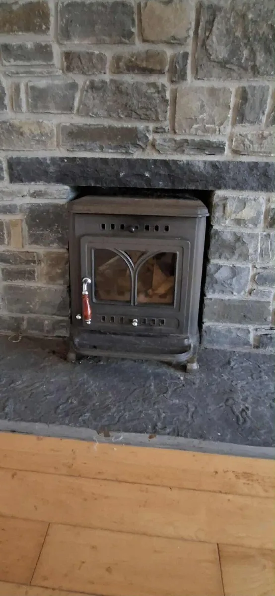 Stove - Image 1