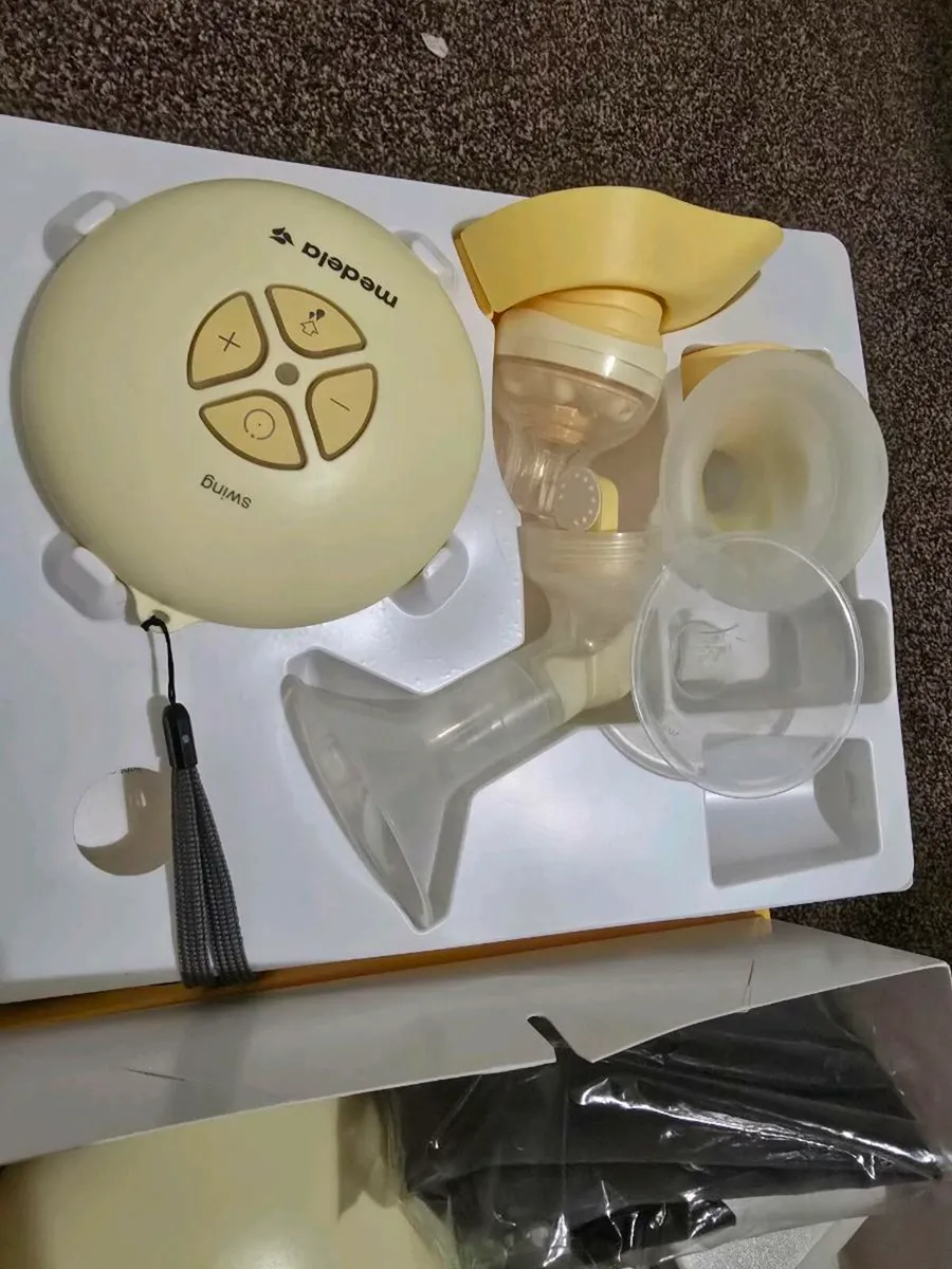 Medela Swing Electric Breast Pump - Image 2
