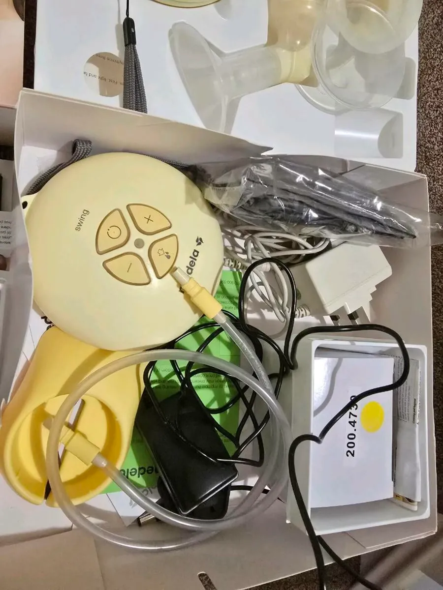 Medela Swing Electric Breast Pump - Image 4