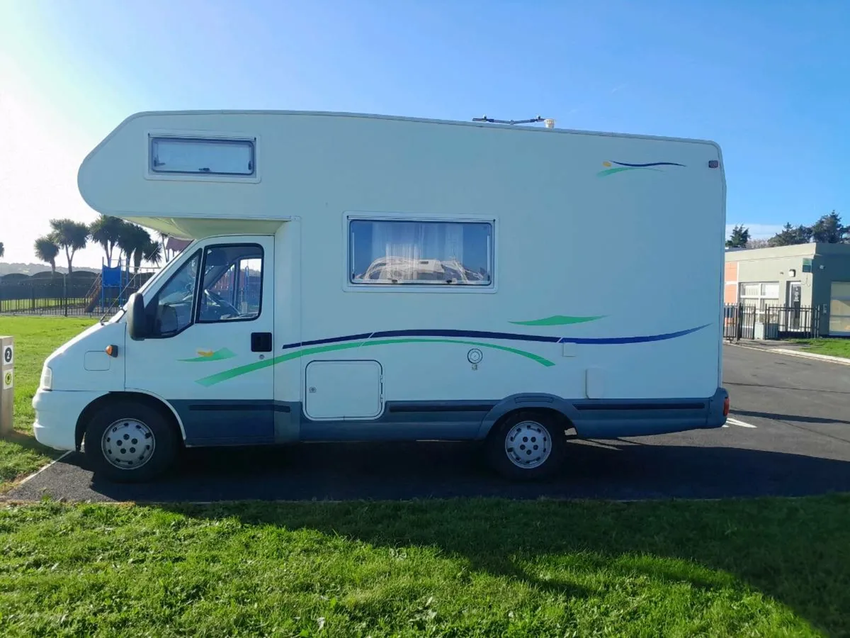 Camper van - Image 3