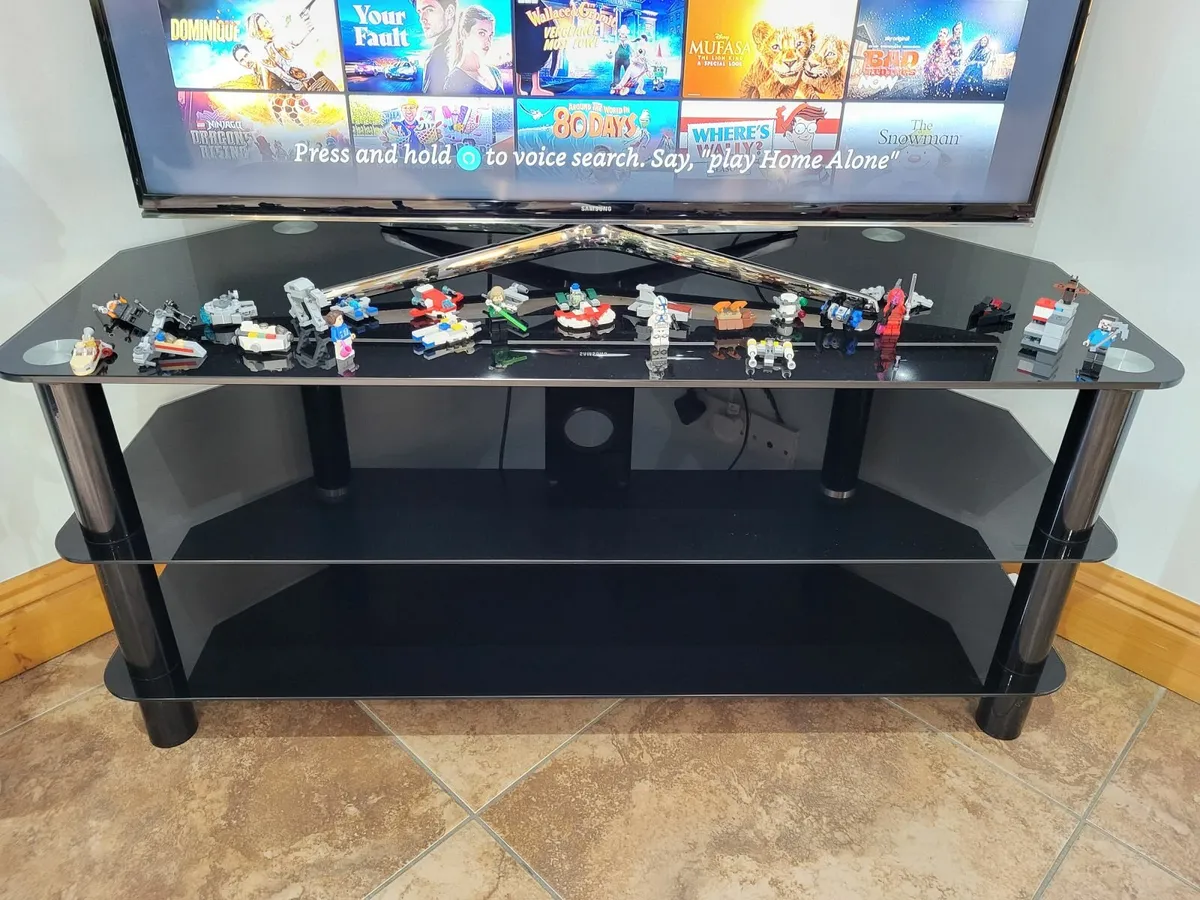 TV Stand (for 40" - 50" TV) - Image 1