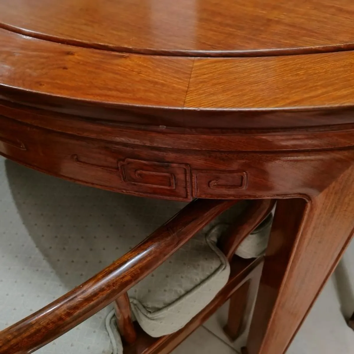 Rosewood Extendable Dining Table & 6 Chairs - Image 4