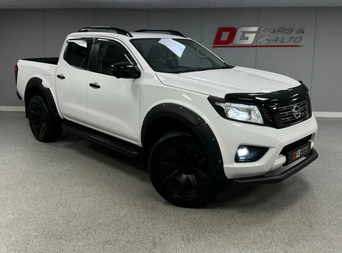 2018 Nissan Navara 2.3 DCI Tekna Auto NO VAT - Image 1