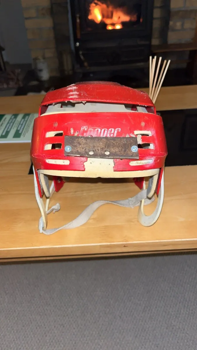 Red oldstyle - Image 1