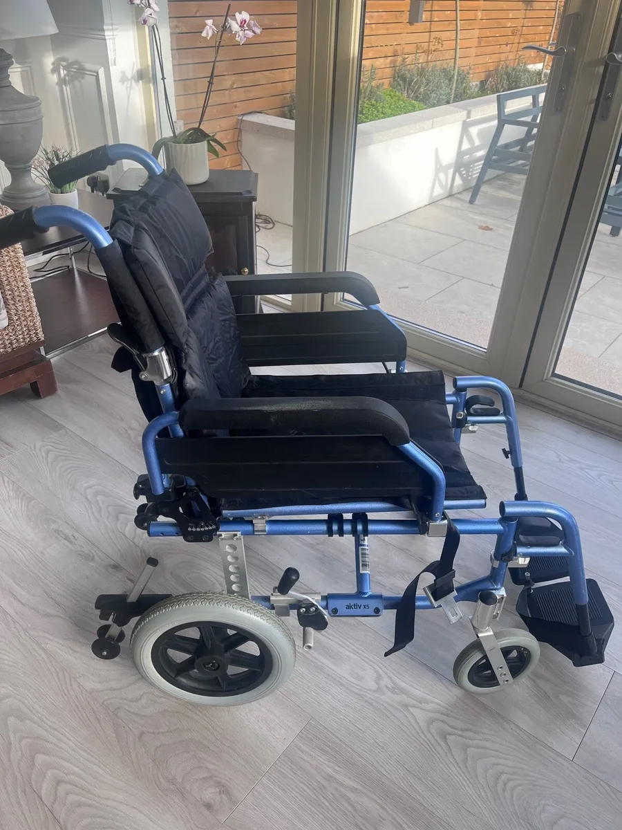 Altiv X5 lightweight Wheelchair - Image 3