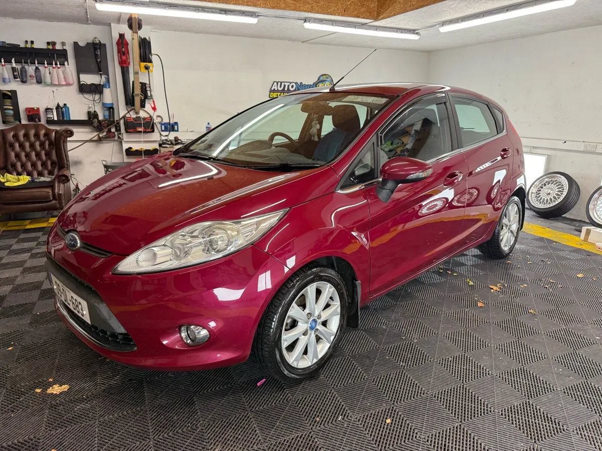 09 Ford Fiesta 1.2 titanium "low miles" one owner - Image 2