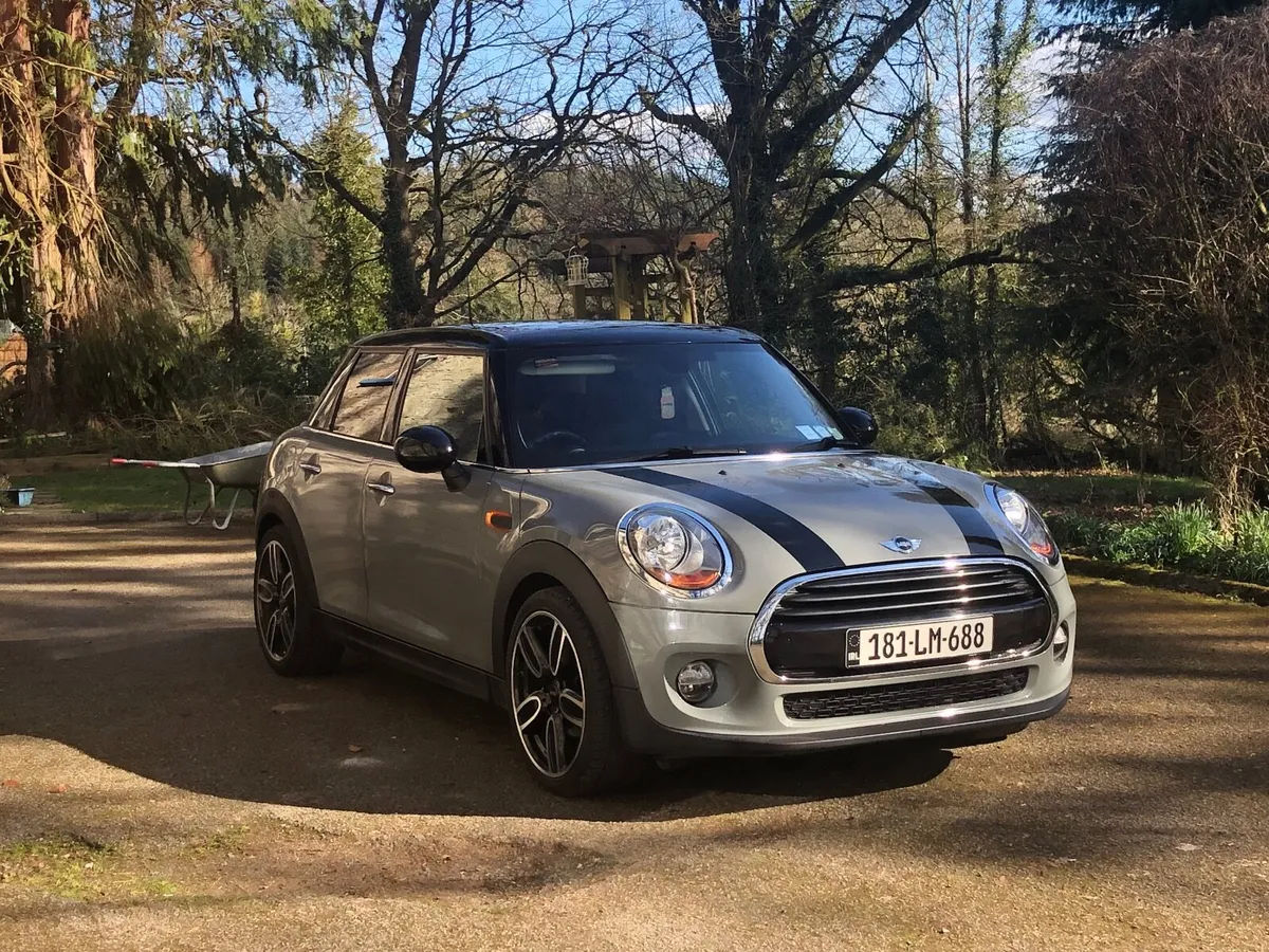 Mini Cooper 2018 - Image 2