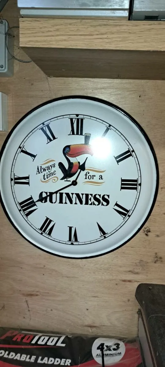 Guinness clock - Image 1