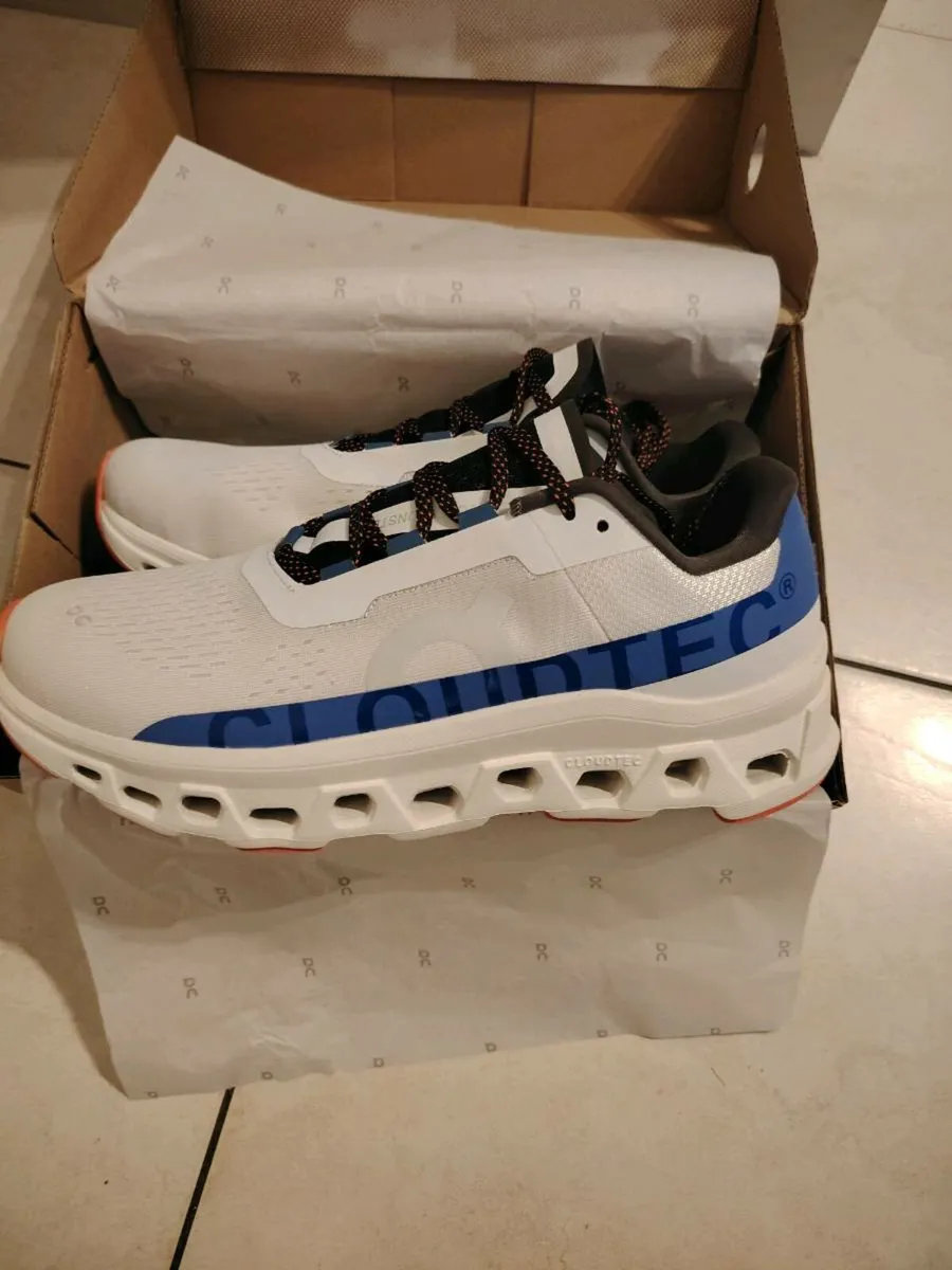 On cloud monster UK size 9 - Image 1