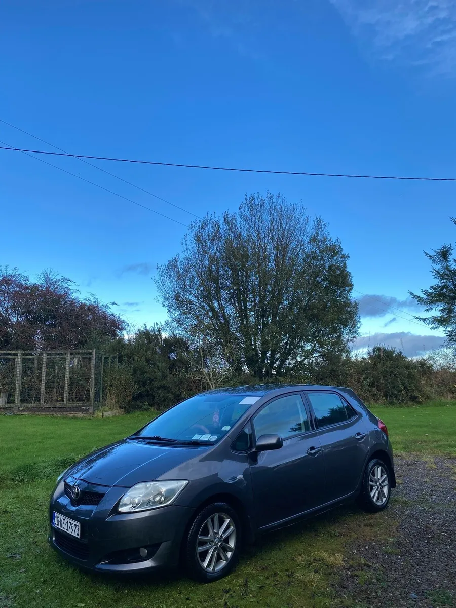 Toyota Auris 2010 - Image 4
