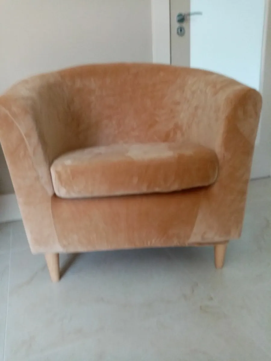 Tub Chair - Image 1