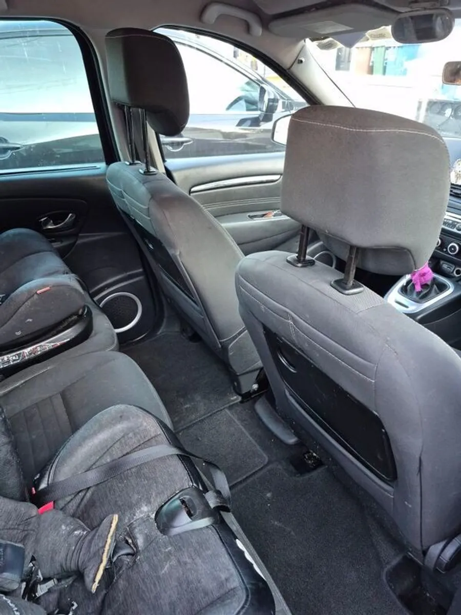 2011 Renault Grand Scenic - Image 3