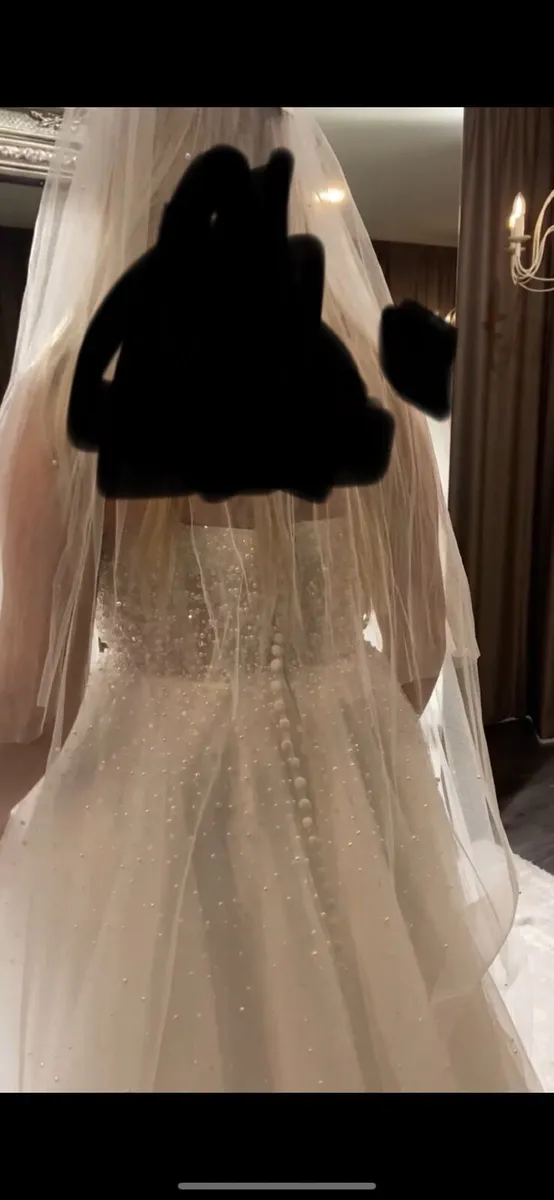Wedding dress - Image 3