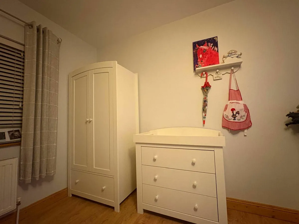 Mamas and Papas Mia Wardrobe and Dresser Changer - Image 2