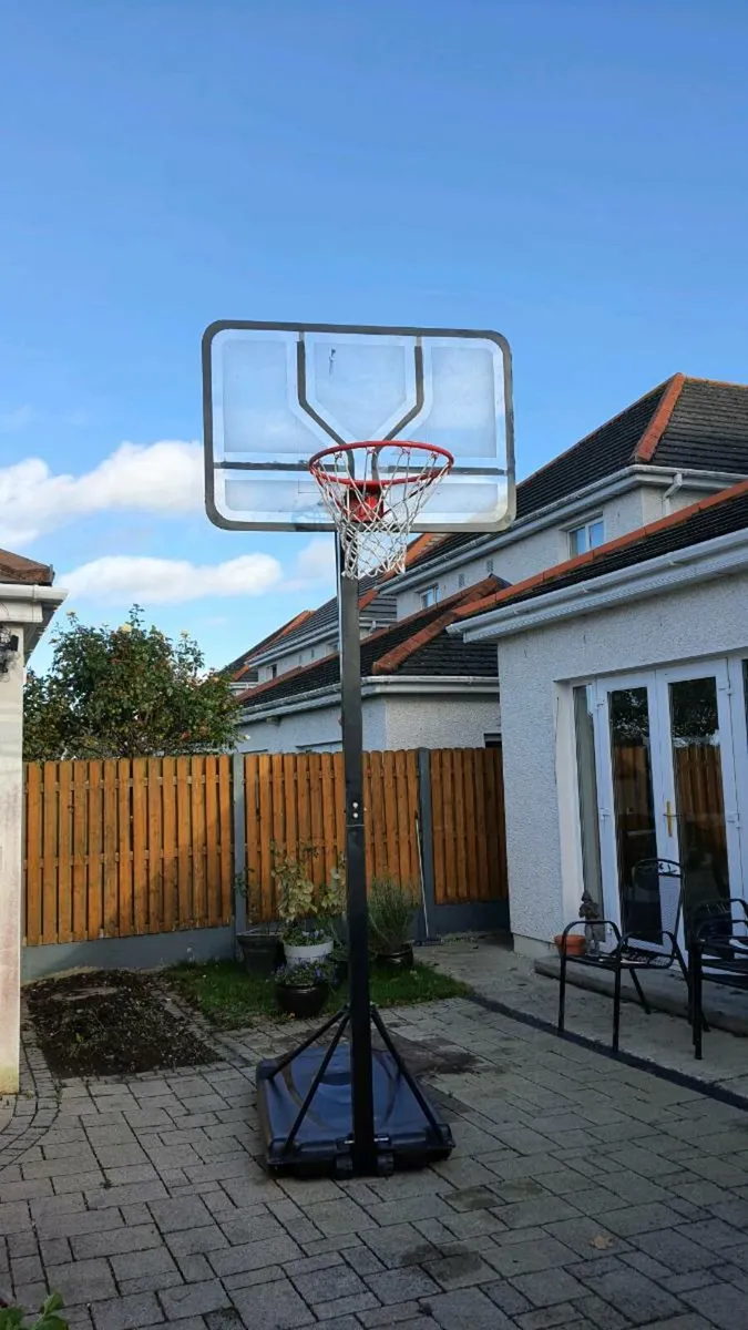 Basketball Hoop Decathlon B700 Pro - Image 1