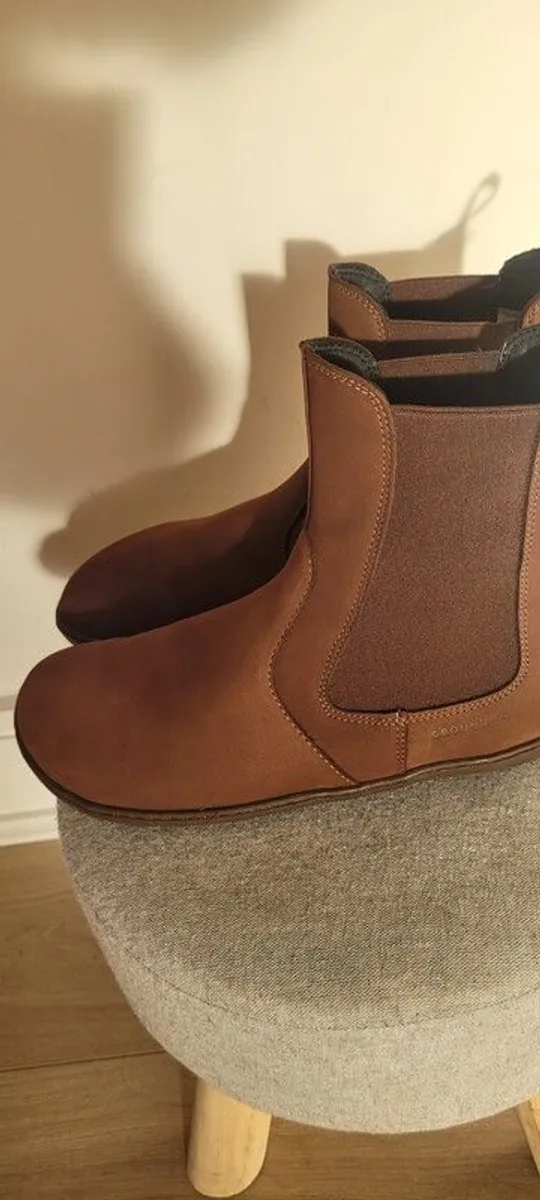 brown suede boots barefoot groundies - Image 3