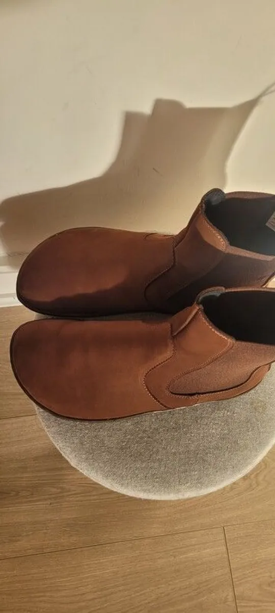 brown suede boots barefoot groundies - Image 4