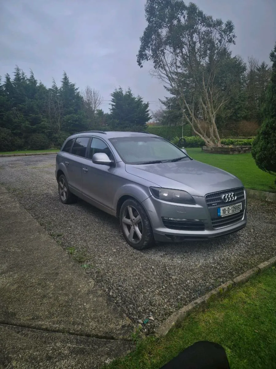 AUDI Q7 - Image 1