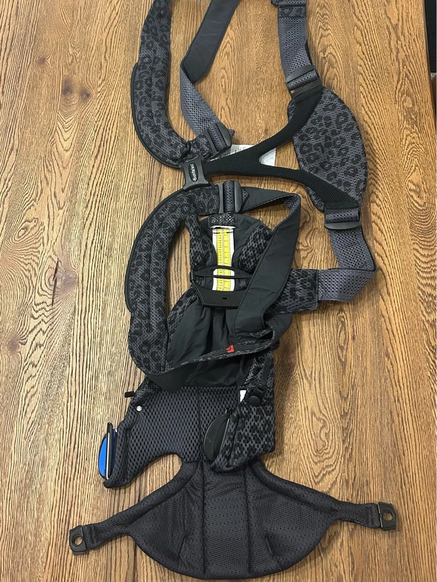 Baby Bjorn baby carrier - Image 2