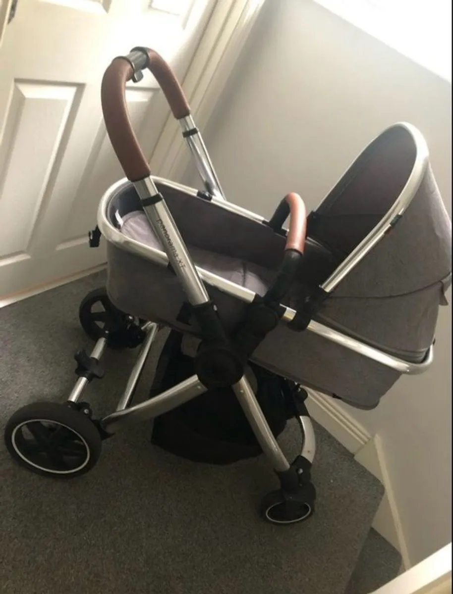 panarama xT pram/buggy. Perfect condition. Apron missing - Image 1