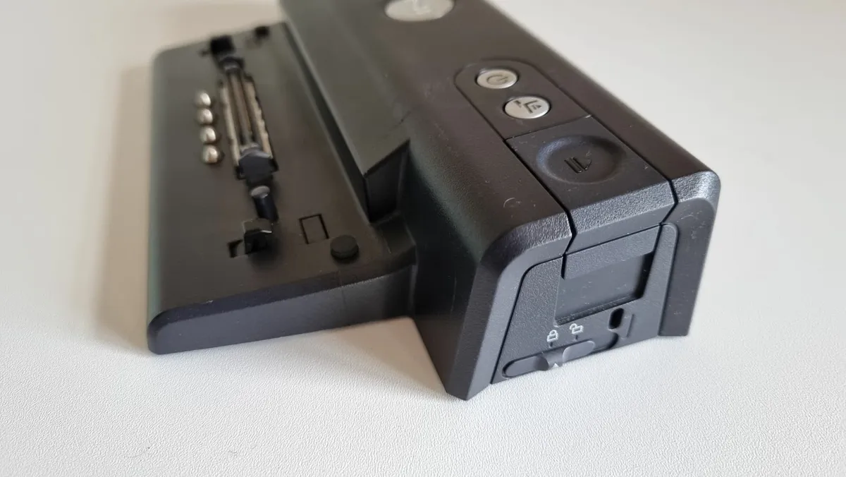 Dell PR01X Docking Station - Image 1