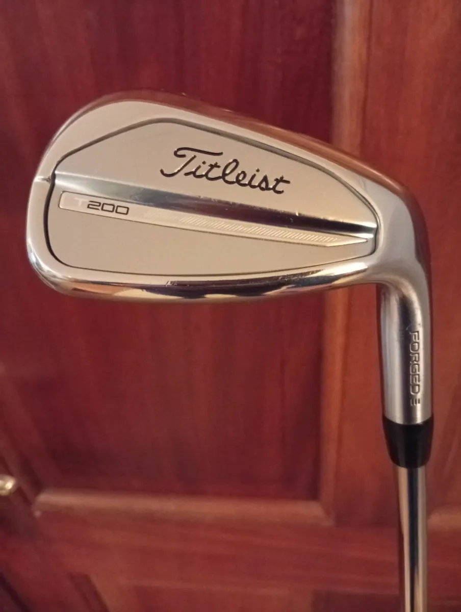 Titleist  T200 Gap Wedge 48 Degree As New - Image 2