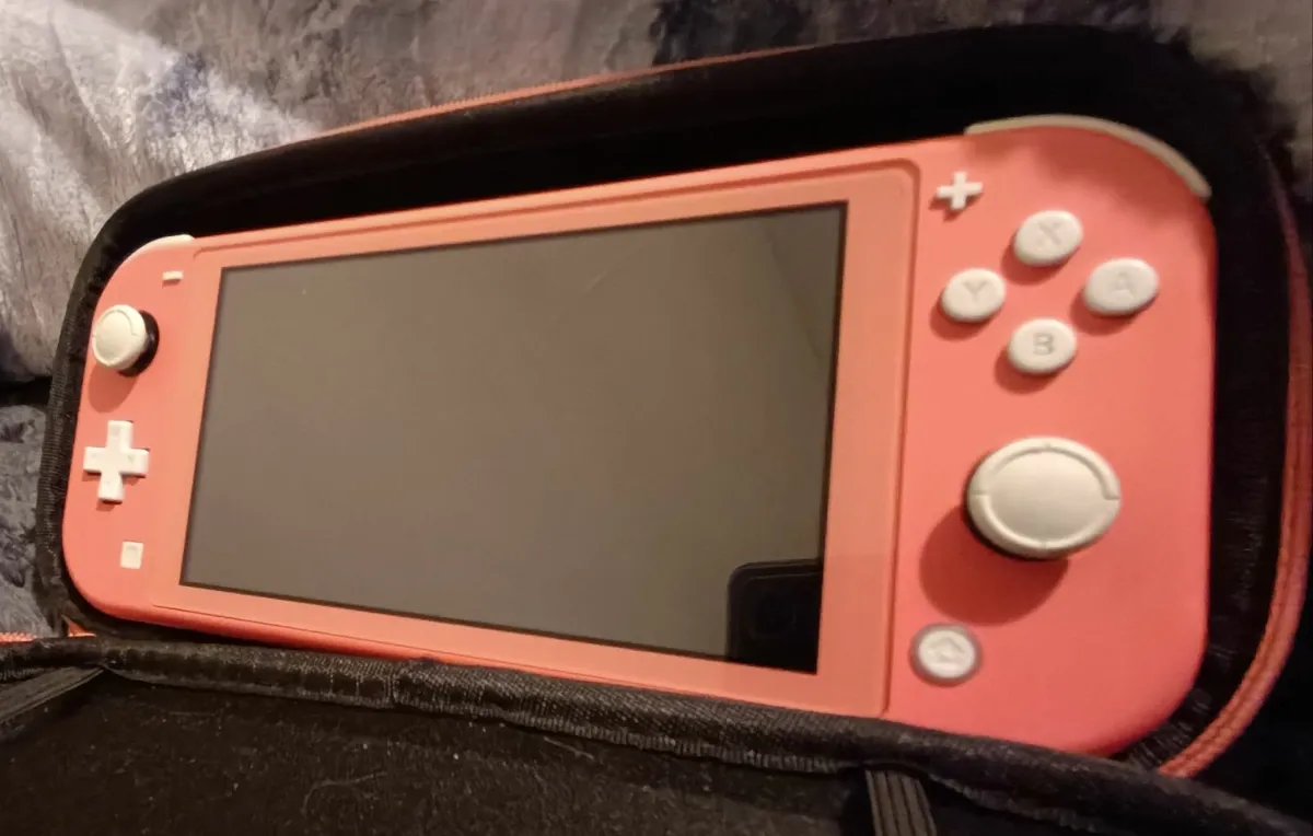 Nintendo Switch Lite - Image 4