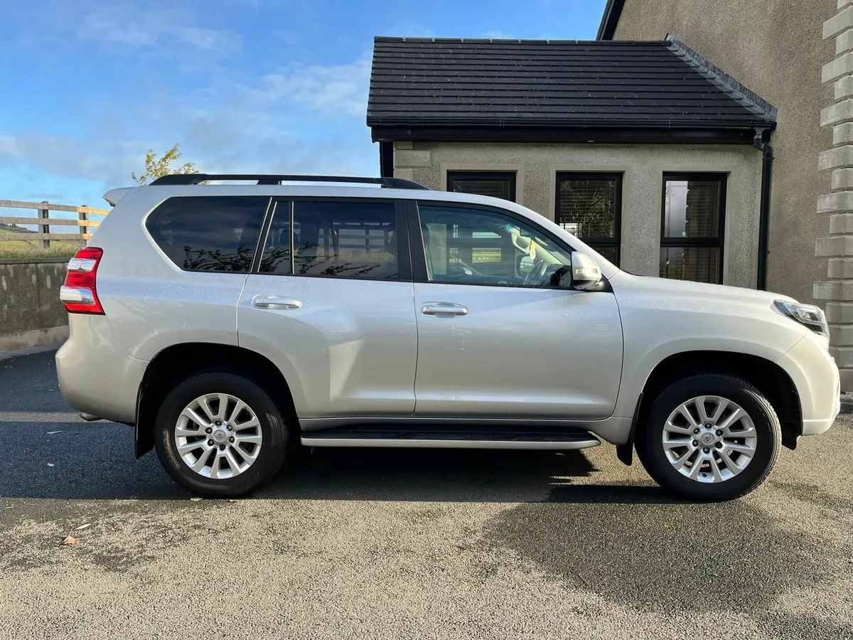 Toyota Land Cruiser 2014 - Image 2