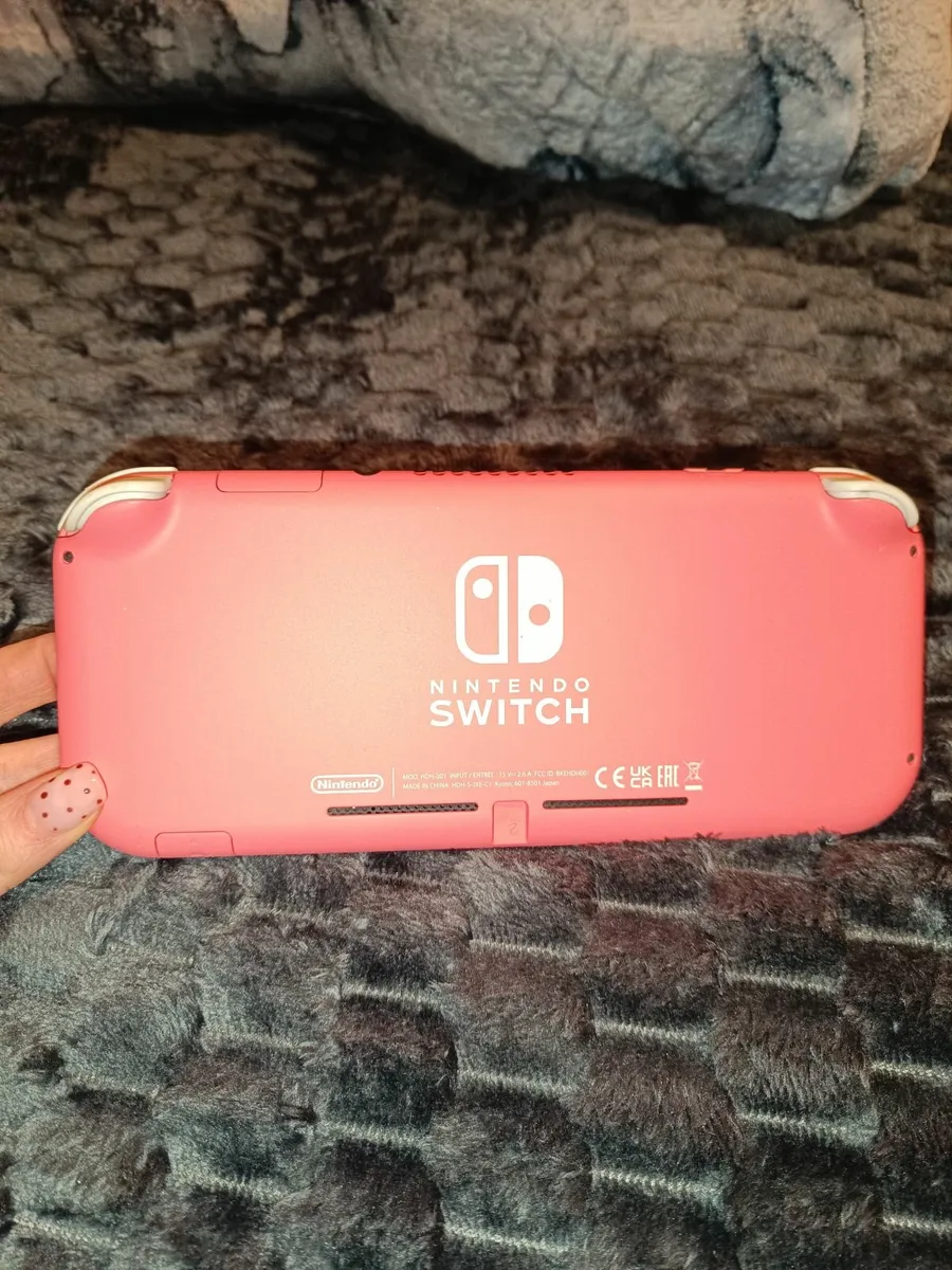 Nintendo Switch Lite - Image 3