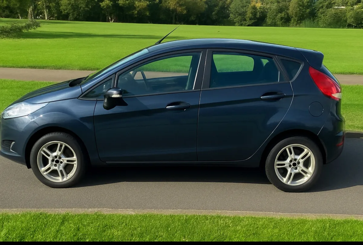 Ford Fiesta Titanium Automatic Model - Image 3