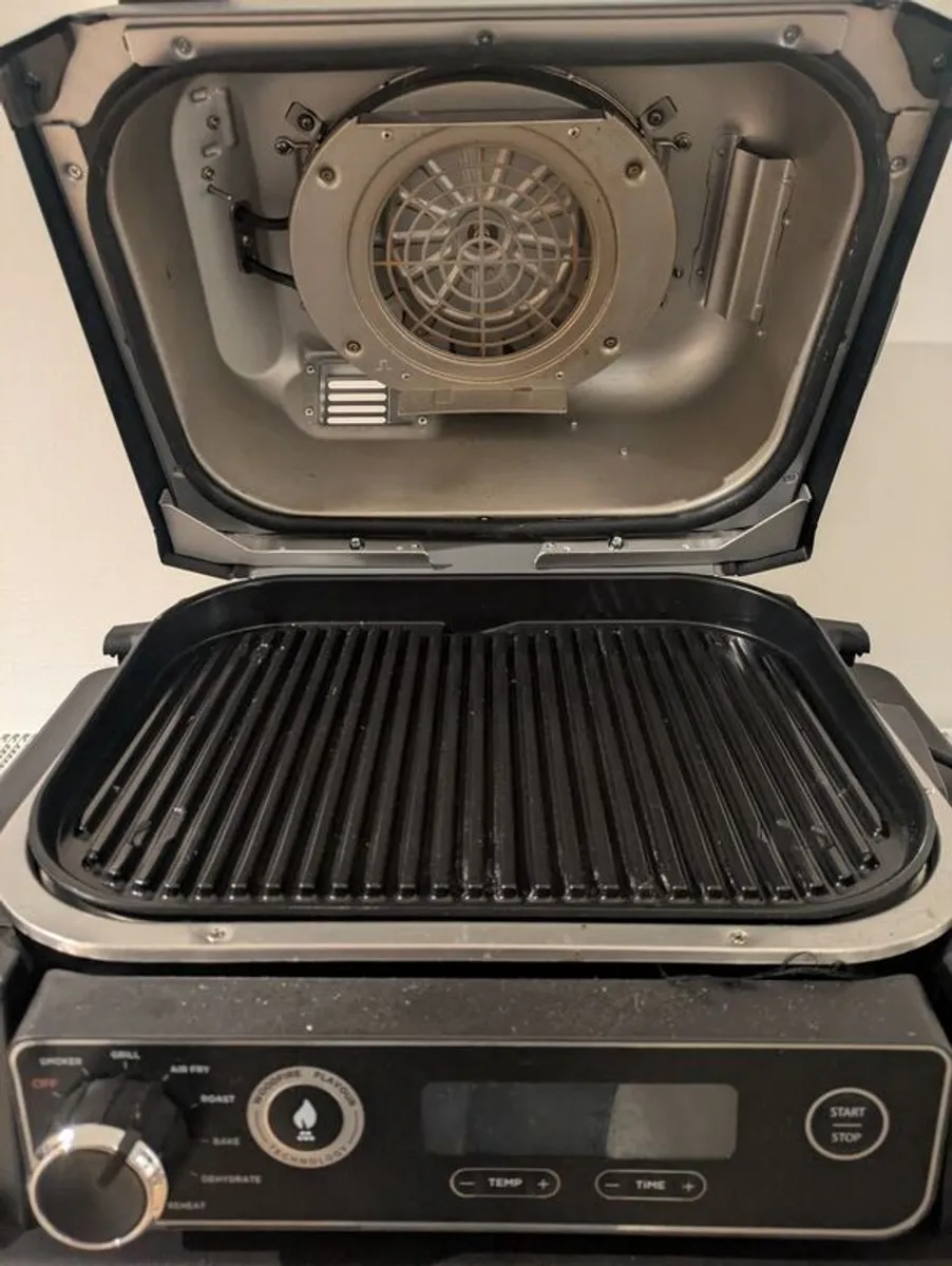 Ninja Woodfire Electric BBQ Grill & Smoker - Image 3