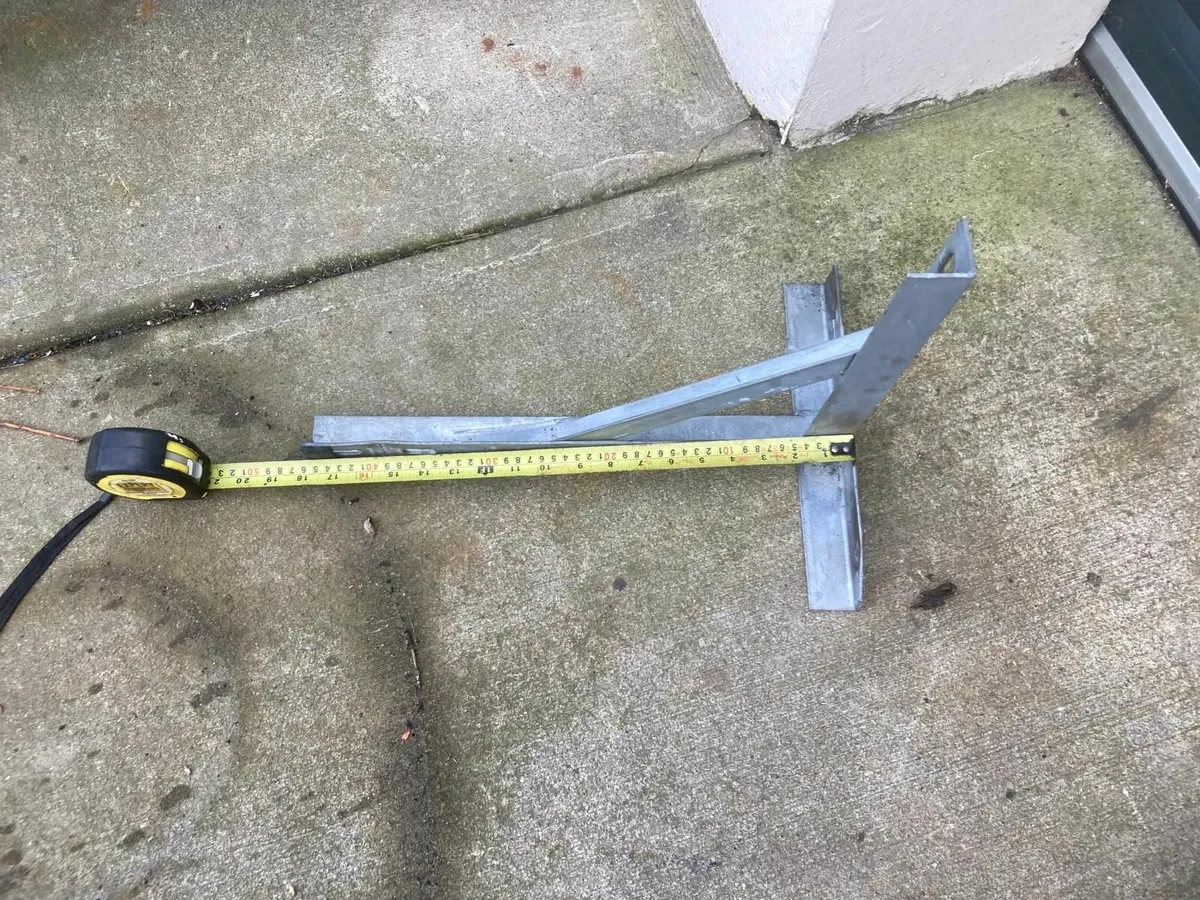 Tv aerial brackets - Image 2