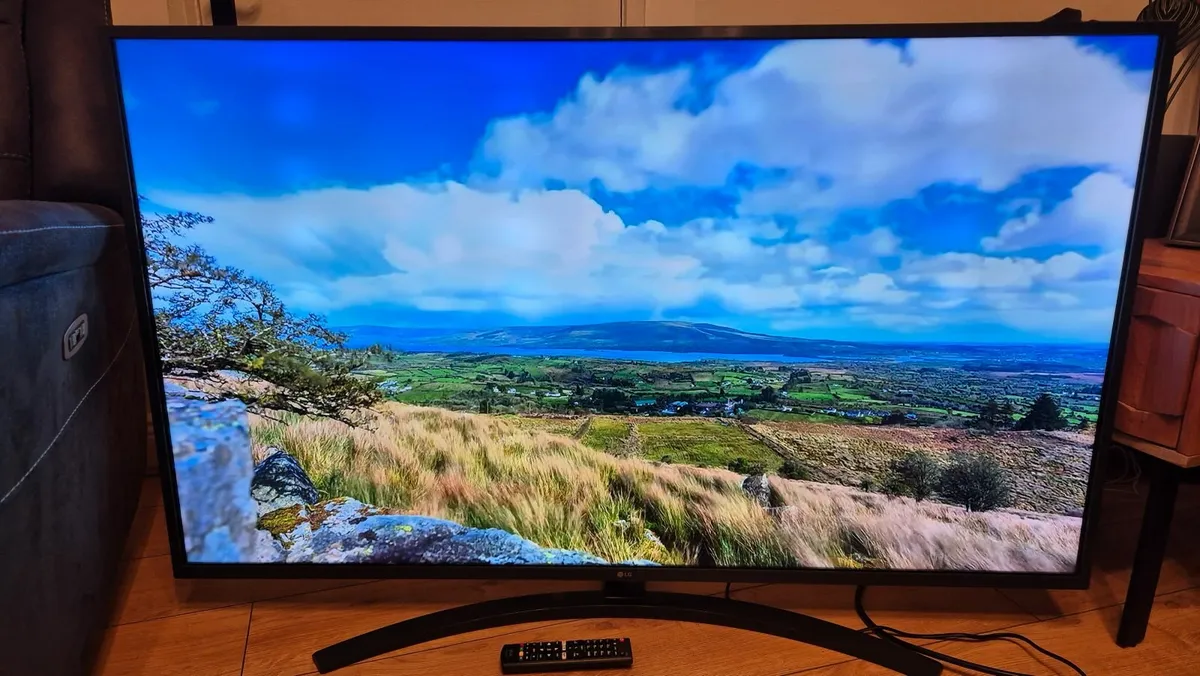 55" LG Smart 4K Smart TV - Image 2